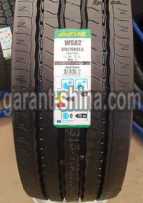 WestLake WSA2 (рулевая) 315/70 R22.5 156/150L 20PR - Фото реального протектора с этикеткой вблизи на складе